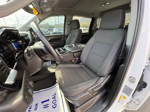 Used 2024 Chevrolet Silverado 2500 LT AWD/4WD image 23