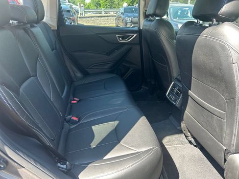Used 2019 Subaru Forester Premium AWD/4WD image 32