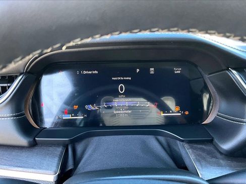 Certified 2023 Jeep Grand Cherokee Overland w/ Luxury Tech Group IV image 11