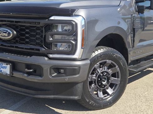 Used 2024 Ford F250 Lariat w/ Lariat Ultimate Package AWD/4WD image 3