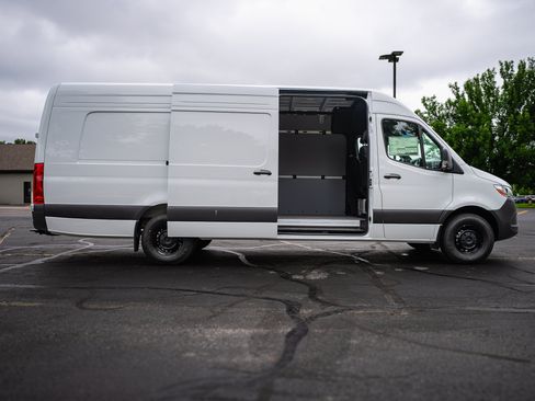 New 2026 Mercedes-Benz Sprinter 2500 image 16