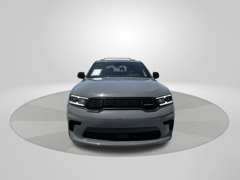 Used 2024 Dodge Durango GT RWD image 2