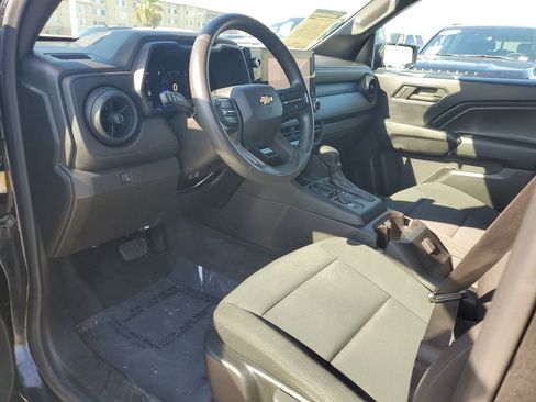 Used 2023 Chevrolet Colorado W/T image 17