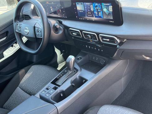 New 2027 Nissan Sentra SV w/ Floor Mat Package FWD image 9