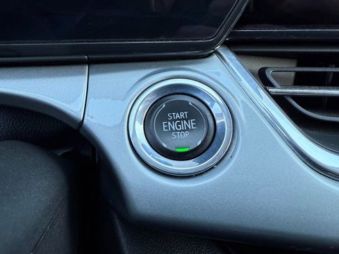 Certified 2024 Chevrolet Trax LT w/ Driver Confidence Package image 31