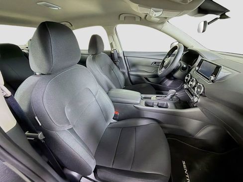 Used 2025 Nissan Sentra S FWD image 26