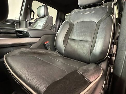 Used 2023 RAM 1500 Laramie image 24