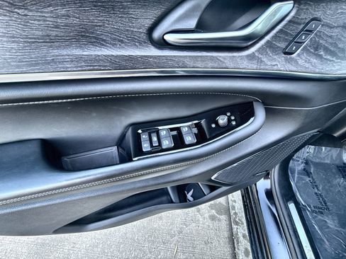 Used 2023 Jeep Grand Cherokee Overland image 24