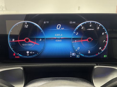 Used 2022 Mercedes-Benz GLB 250 image 16