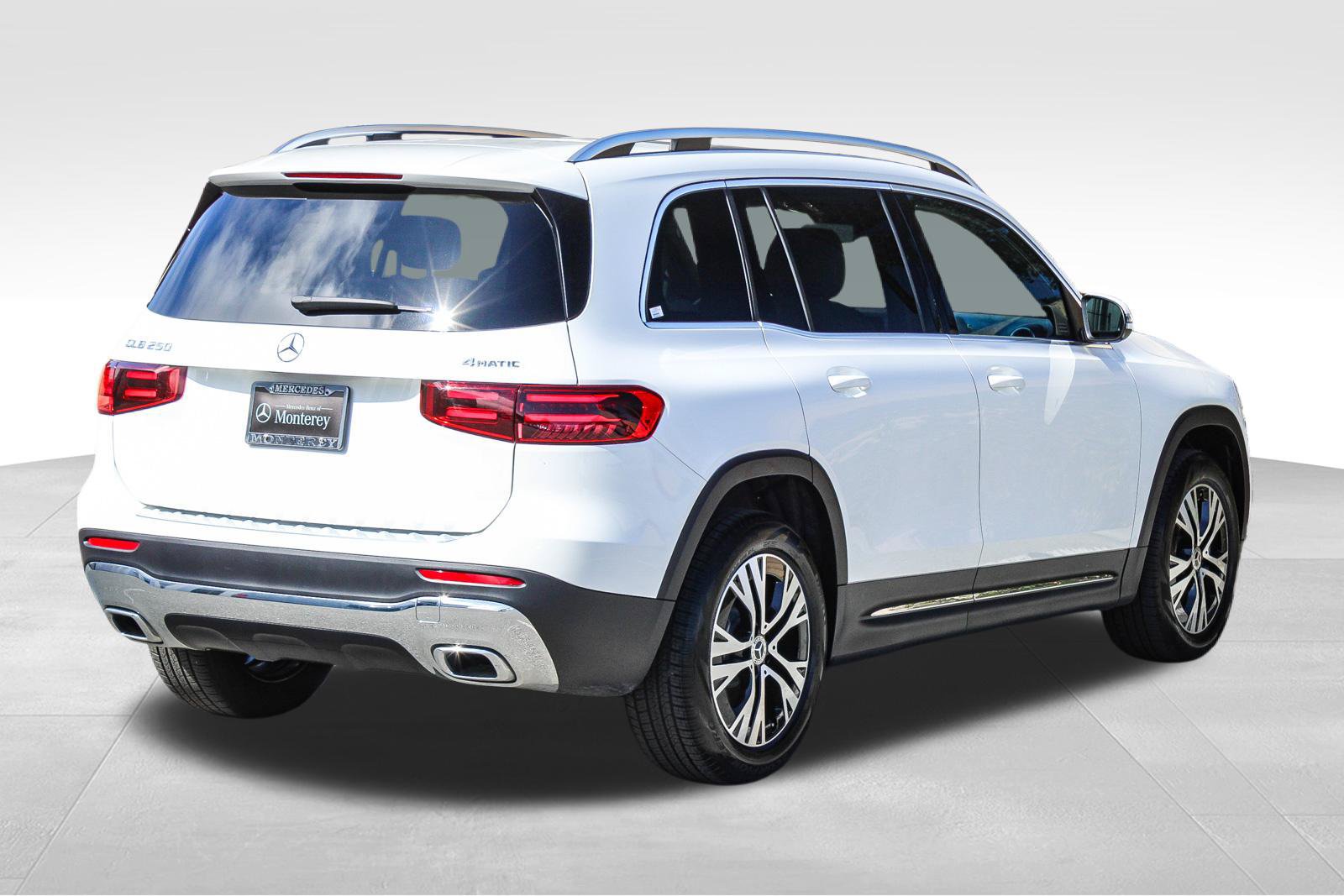 Certified 2026 Mercedes-Benz GLB 250 4MATIC image 8