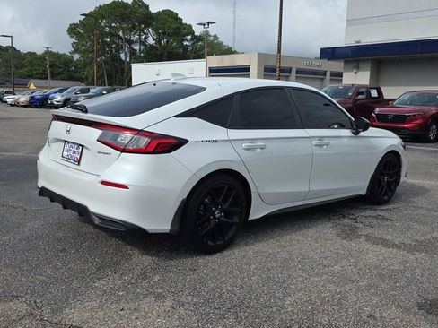 Used 2024 Honda Civic Sport image 4