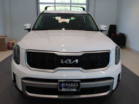 Used 2023 Kia Telluride EX AWD/4WD image 13