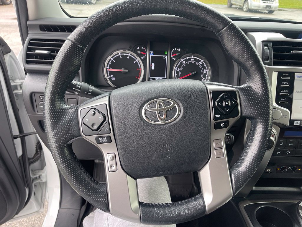 Used 2024 Toyota 4Runner Limited AWD/4WD image 10