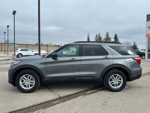 New 2026 Ford Explorer Active AWD/4WD image 3