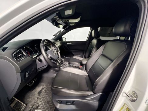 Used 2021 Volkswagen Tiguan SE R-Line image 14