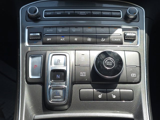 Certified 2023 Hyundai Santa Fe SEL FWD image 16