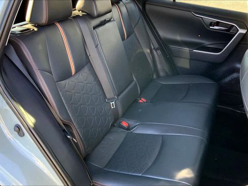 Used 2020 Toyota RAV4 Adventure image 19