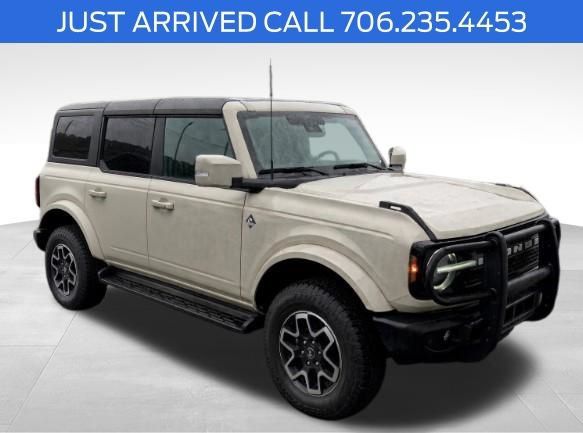 Used 2025 Ford Bronco Outer Banks AWD/4WD image 1