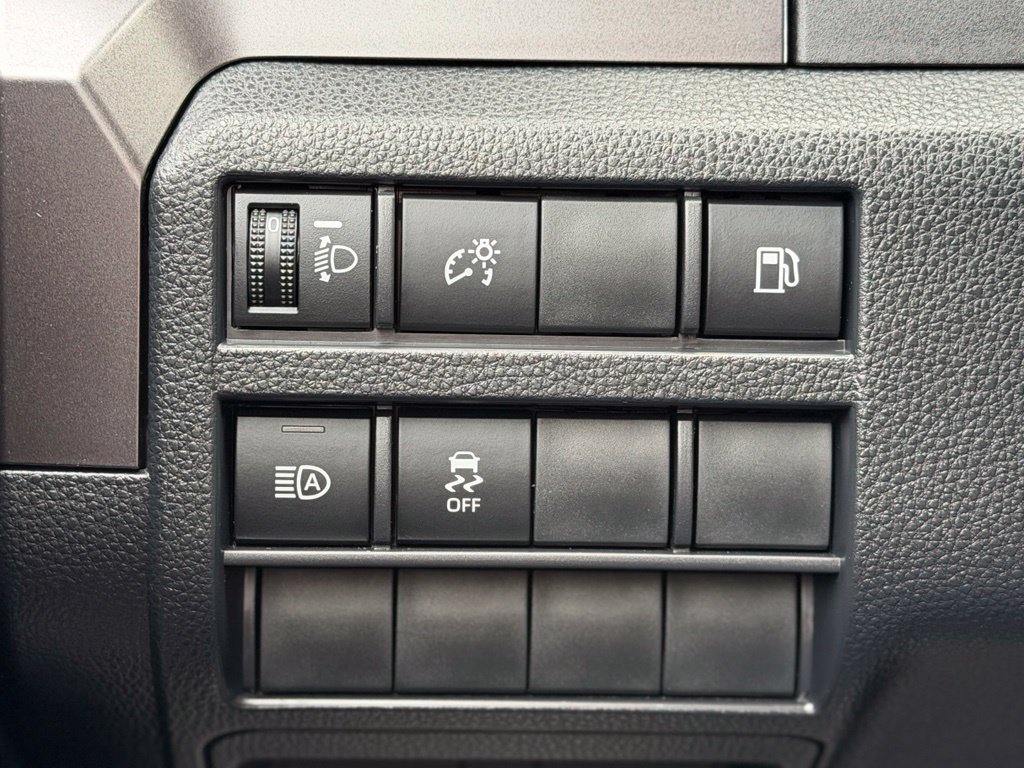 Used 2025 Toyota 4Runner SR5 AWD/4WD image 21