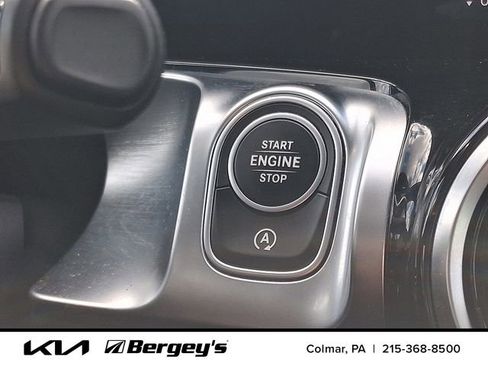 Used 2020 Mercedes-Benz GLB 250 4MATIC image 28