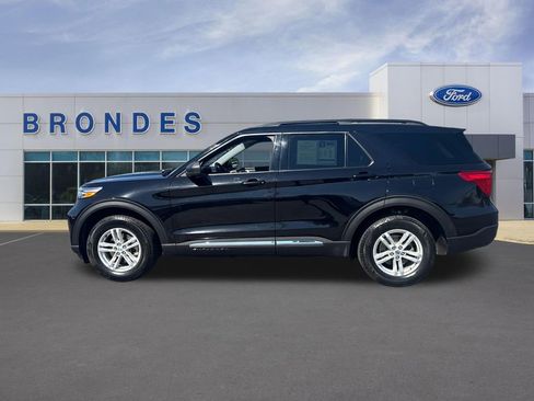 Used 2022 Ford Explorer XLT w/ Equipment Group 202A AWD/4WD image 1