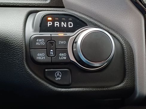 Used 2025 RAM 1500 Big Horn AWD/4WD image 23