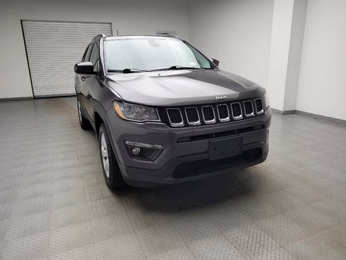 Used 2018 Jeep Compass Latitude w/ Safe & Security Group AWD/4WD image 14