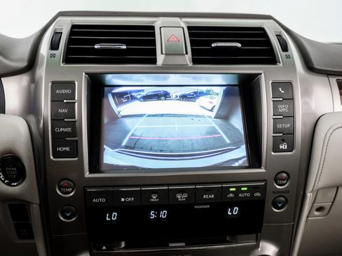 Used 2016 Lexus GX 460 w/ Premium Package AWD/4WD image 22