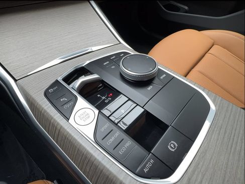 Used 2025 BMW 330i Sedan RWD image 44