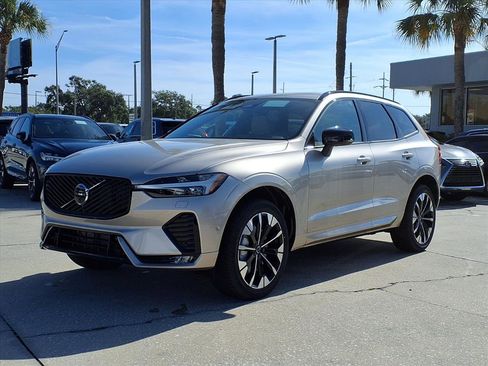 New 2026 Volvo XC60 B5 Plus w/ Protection Package Premier image 3