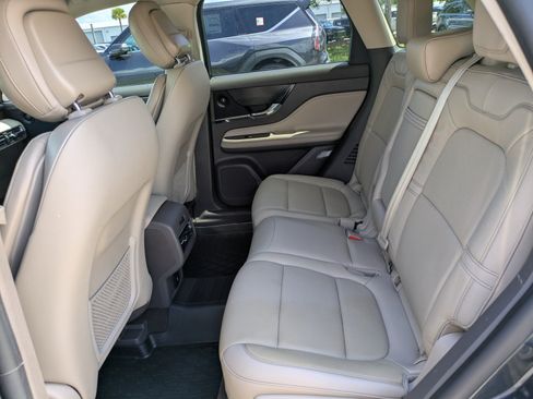 Used 2020 Lincoln Corsair Reserve w/ Elements Package FWD image 11