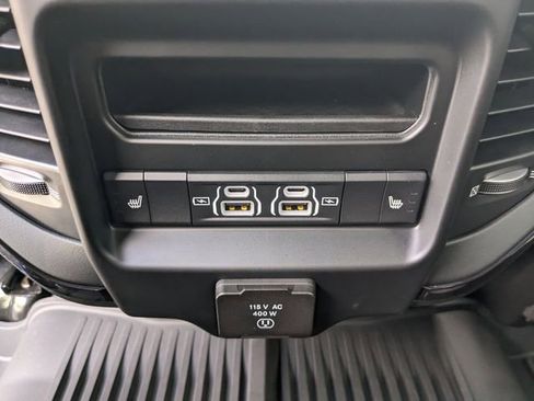 Used 2023 RAM 2500 Limited image 15