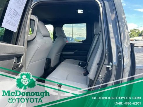 Certified 2025 Toyota Tacoma SR5 AWD/4WD image 9