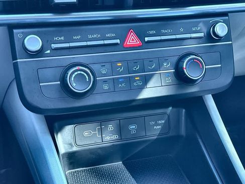 Used 2025 Hyundai Tucson SE FWD image 19