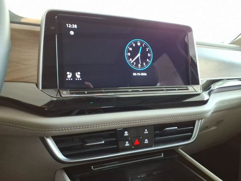 Used 2024 Volkswagen Atlas SE FWD image 13