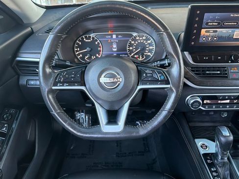 Used 2023 Nissan Altima 2.5 SL FWD image 14