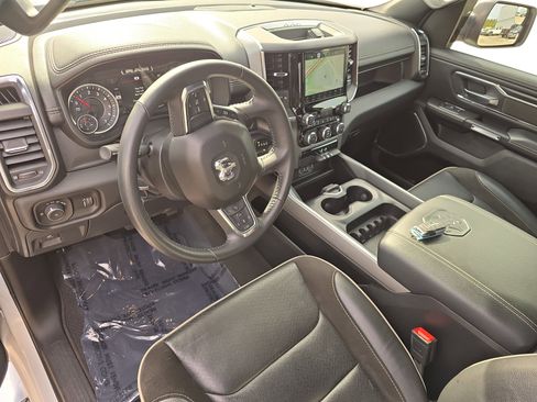 Used 2024 RAM 1500 Laramie image 9