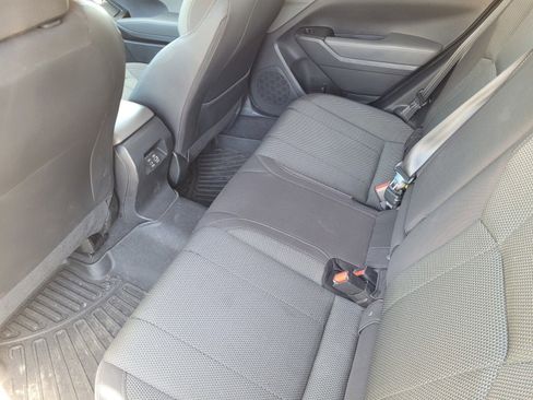 Used 2024 Subaru Crosstrek 2.0i Premium image 18