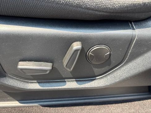 Used 2019 Ford F150 XLT w/ Equipment Group 302A Luxury AWD/4WD image 17