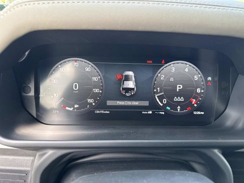 Certified 2024 Land Rover Defender 110 S image 29