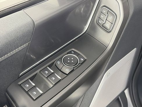 Certified 2025 Ford F150 Lariat w/ Equipment Group 502A High image 27