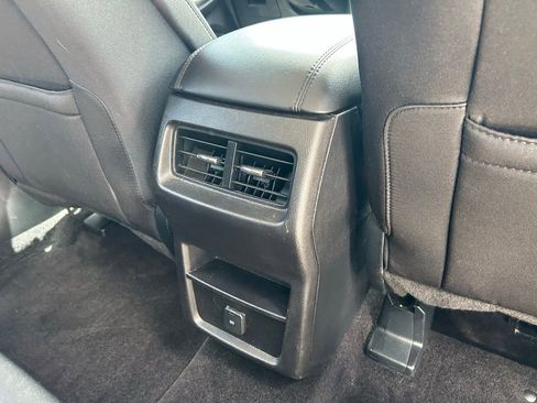 Used 2016 Ford Edge SEL AWD/4WD image 47