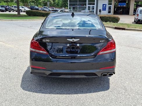Used 2020 Genesis G70 2.0T image 5