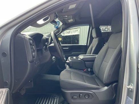 Used 2025 Chevrolet Silverado 2500 Custom w/ Custom Value Package AWD/4WD image 10