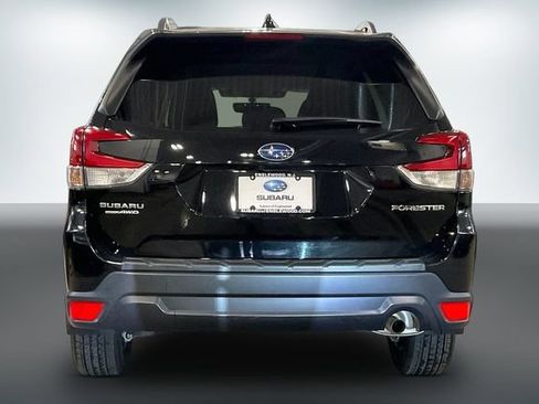 Used 2024 Subaru Forester Premium AWD/4WD image 4
