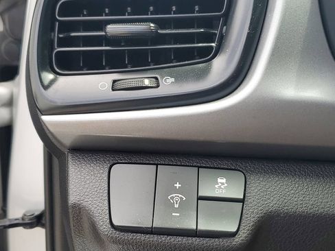 Used 2022 Kia Rio S FWD image 21