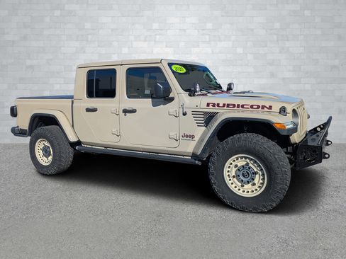 Used 2020 Jeep Gladiator Rubicon image 2