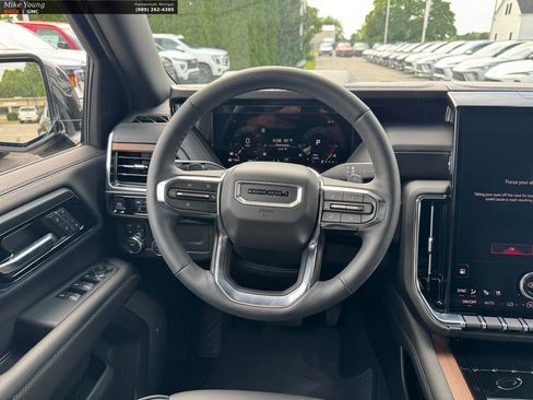 New 2026 GMC Yukon XL Denali w/ Sun & Power Step Package AWD/4WD image 14