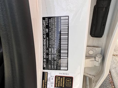 Used 2022 Mercedes-Benz C 300 4MATIC Sedan image 37