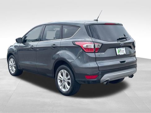 Used 2017 Ford Escape SE FWD image 6